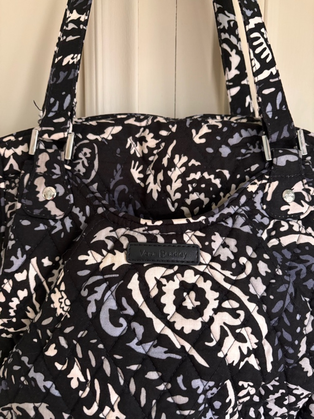 Vera Bradley Glenna Bag - Picture 2 of 4